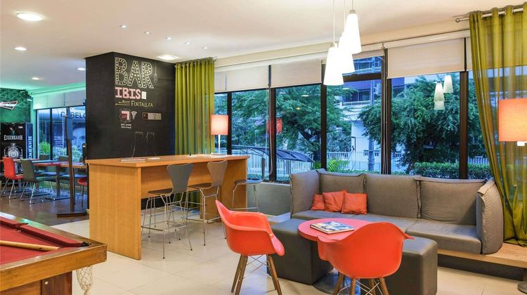 Ibis Hotel Fortaleza Exterior