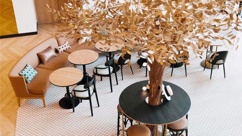 <b>Novotel Paris Suresnes Longchamp Hotel Exterior</b>. Images powered by <a href="https://iceportal.shijigroup.com/" title="IcePortal" target="_blank">IcePortal</a>.