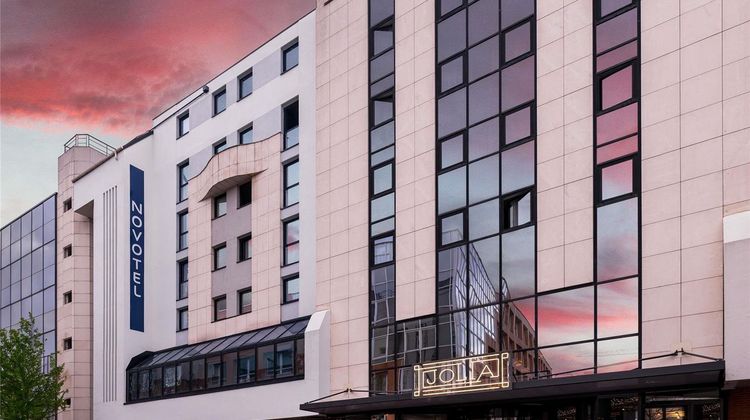Novotel Paris Suresnes Longchamp Hotel Exterior