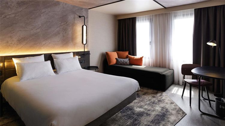 Novotel Paris Suresnes Longchamp Hotel Room