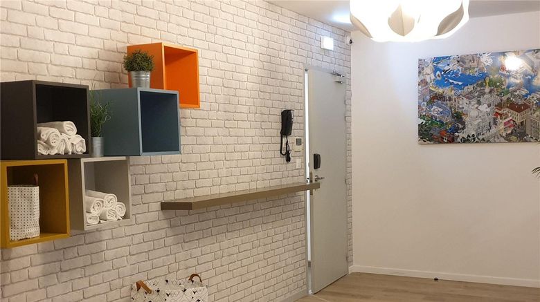 <b>Mercure Marseille Euro Centre Health</b>. Images powered by <a href="https://iceportal.shijigroup.com/" title="IcePortal" target="_blank">IcePortal</a>.