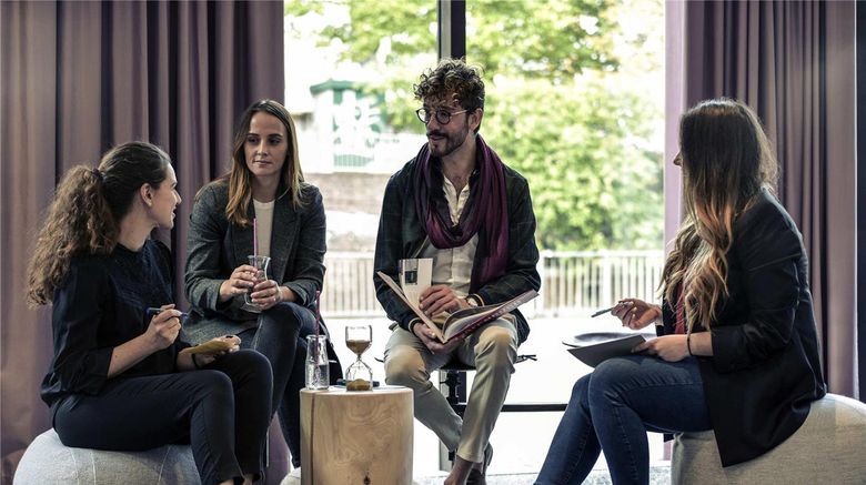 <b>Mercure Hotel Hamburg City Meeting</b>. Images powered by <a href="https://iceportal.shijigroup.com/" title="IcePortal" target="_blank">IcePortal</a>.