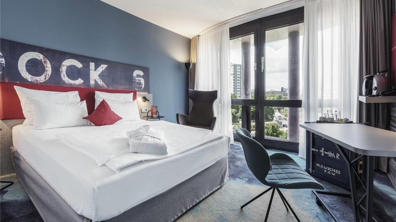 <b>Mercure Hotel Hamburg City Room</b>. Images powered by <a href="https://iceportal.shijigroup.com/" title="IcePortal" target="_blank">IcePortal</a>.