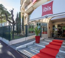 Ibis Cannes Plage La Bocca Exterior