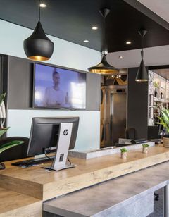 Ibis Cannes Plage La Bocca
