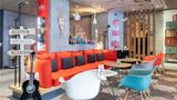 <b>Ibis La Baule Exterior</b>. Images powered by <a href="https://iceportal.shijigroup.com/" title="IcePortal" target="_blank">IcePortal</a>.