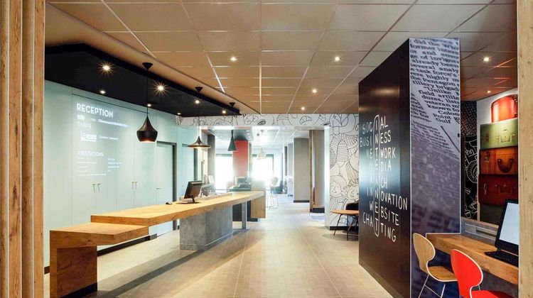 Ibis Hyeres Exterior