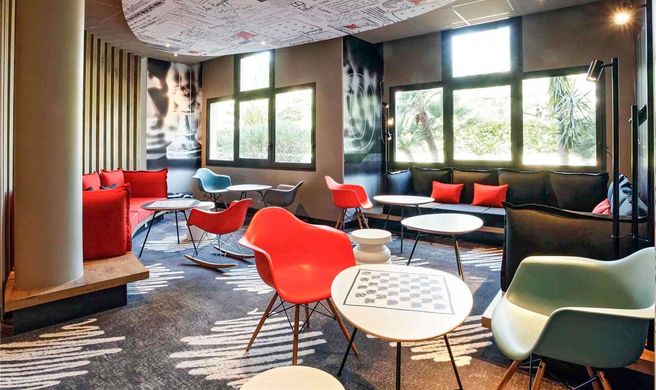 Ibis Hyeres Exterior