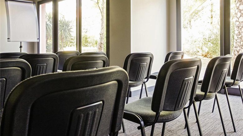 <b>Ibis Hyeres Meeting</b>. Images powered by <a href="https://iceportal.shijigroup.com/" title="IcePortal" target="_blank">IcePortal</a>.