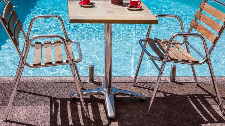 Ibis Hyeres Pool