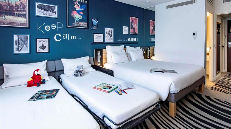 <b>Novotel Beaune Room</b>. Images powered by <a href="https://iceportal.shijigroup.com/" title="IcePortal" target="_blank">IcePortal</a>.