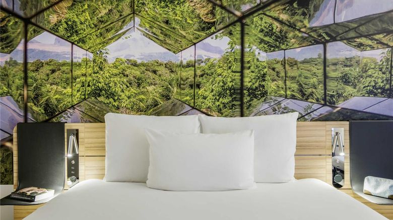 <b>Novotel Den Haag City Center Room</b>. Images powered by <a href="https://iceportal.shijigroup.com/" title="IcePortal" target="_blank">IcePortal</a>.