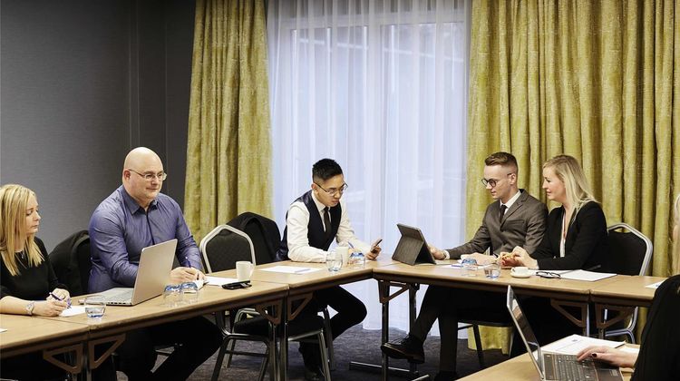 Novotel Wolverhampton City Centre Meeting