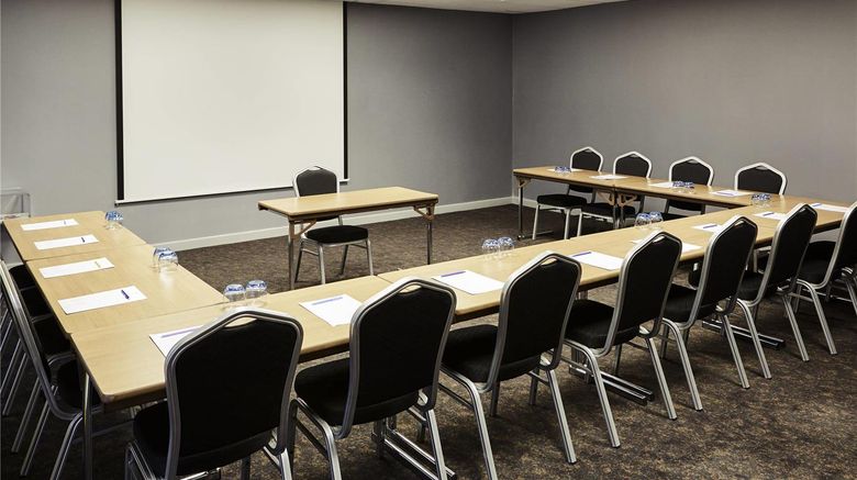 <b>Novotel Wolverhampton City Centre Meeting</b>. Images powered by <a href="https://iceportal.shijigroup.com/" title="IcePortal" target="_blank">IcePortal</a>.