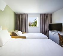 Mercure Cannes Mandelieu Room