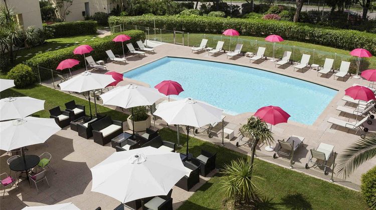Mercure Cannes Mandelieu Pool
