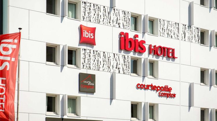 Ibis Latimone Hotel Exterior