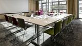 <b>Mercure Hotel & Residenz Frankfurt Messe Meeting</b>. Images powered by <a href="https://iceportal.shijigroup.com/" title="IcePortal" target="_blank">IcePortal</a>.