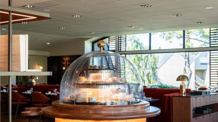 Mercure Omaha Beach Hotel Restaurant