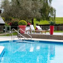Mercure Omaha Beach Hotel