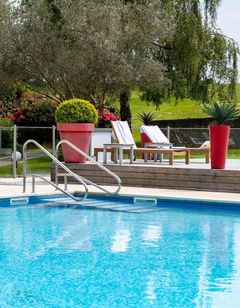 Mercure Omaha Beach Hotel