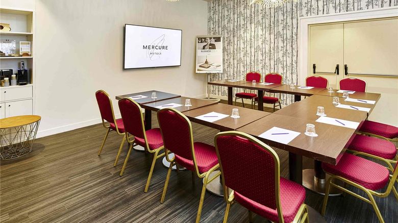 <b>Mercure Beaune Centre Meeting</b>. Images powered by <a href="https://iceportal.shijigroup.com/" title="IcePortal" target="_blank">IcePortal</a>.