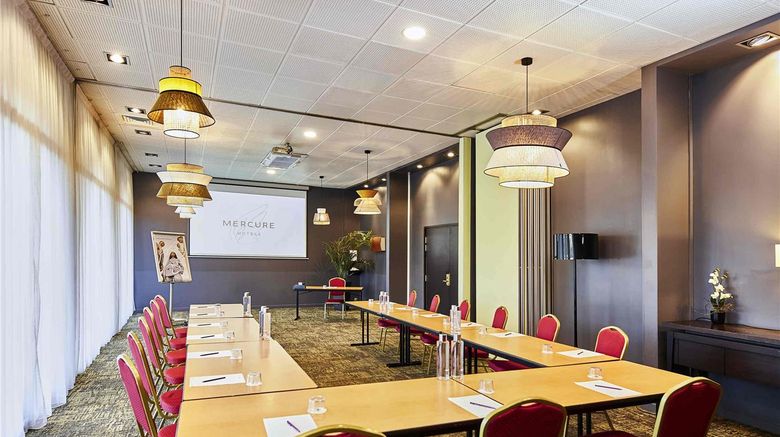 <b>Mercure Beaune Centre Meeting</b>. Images powered by <a href="https://iceportal.shijigroup.com/" title="IcePortal" target="_blank">IcePortal</a>.