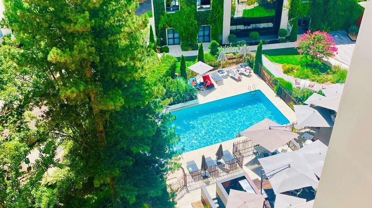Mercure Dijon Clemenceau Pool