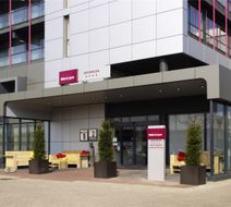 Mercure Hotel Groningen Martiniplaza Exterior