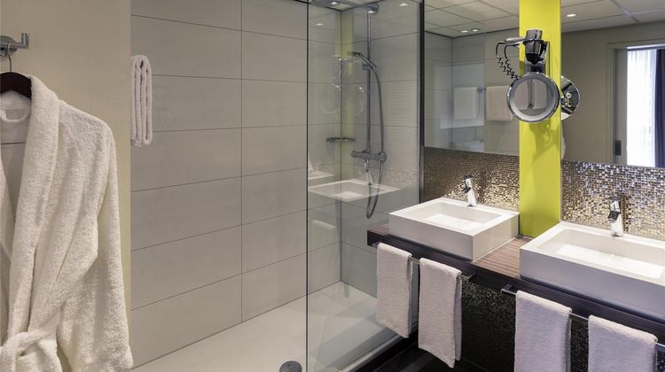 Mercure Hotel Groningen Martiniplaza Room