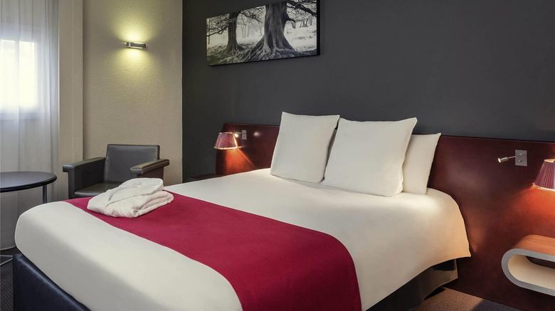 <b>Mercure Rennes Centre Colombier Room</b>. Images powered by <a href="https://iceportal.shijigroup.com/" title="IcePortal" target="_blank">IcePortal</a>.
