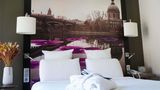 Mercure Wilson Hotel Room