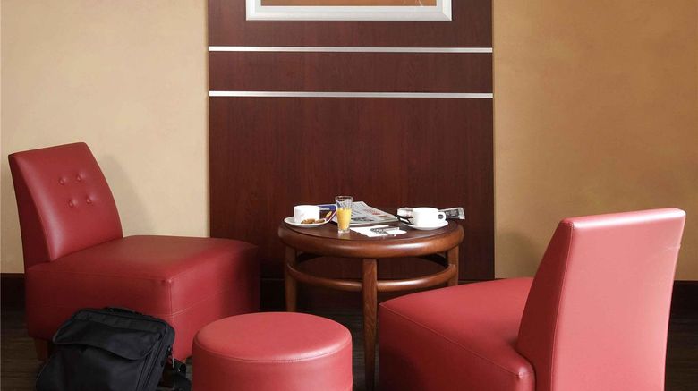 <b>Mercure Mont Saint Michel Meeting</b>. Images powered by <a href="https://iceportal.shijigroup.com/" title="IcePortal" target="_blank">IcePortal</a>.