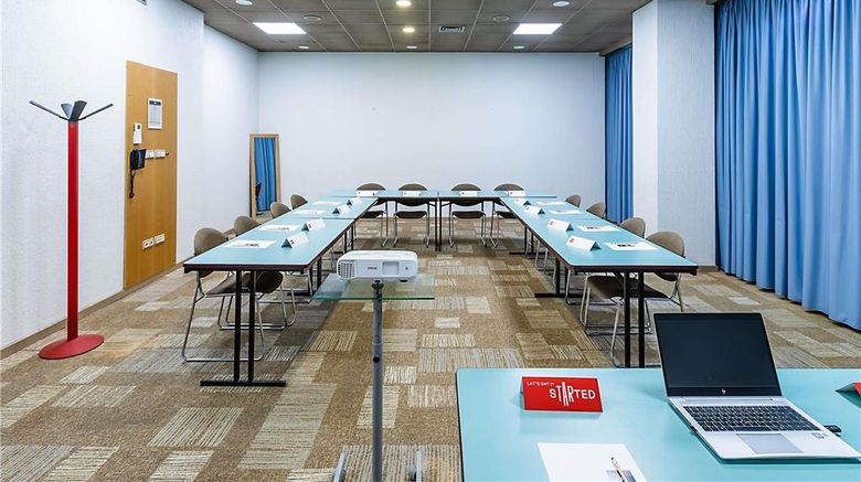 <b>Hotel Ibis Porto Gaia Meeting</b>. Images powered by <a href="https://iceportal.shijigroup.com/" title="IcePortal" target="_blank">IcePortal</a>.