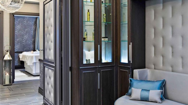 <b>Le Grand Hotel Cabourg - MGallery Coll. Spa</b>. Images powered by <a href="https://iceportal.shijigroup.com/" title="IcePortal" target="_blank">IcePortal</a>.