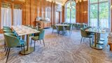 Mercure Lyon Centre Chateau Perrache Exterior