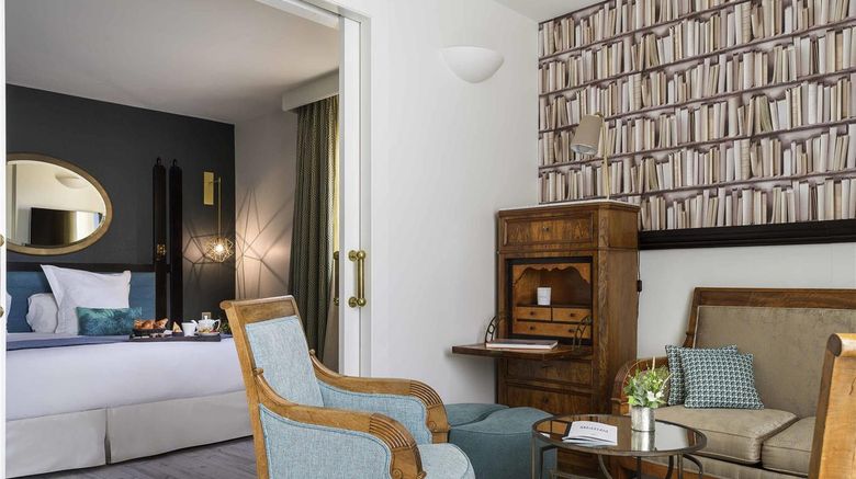 <b>Grand Hotel Beauvau Vieux-Port Suite</b>. Images powered by <a href="https://iceportal.shijigroup.com/" title="IcePortal" target="_blank">IcePortal</a>.