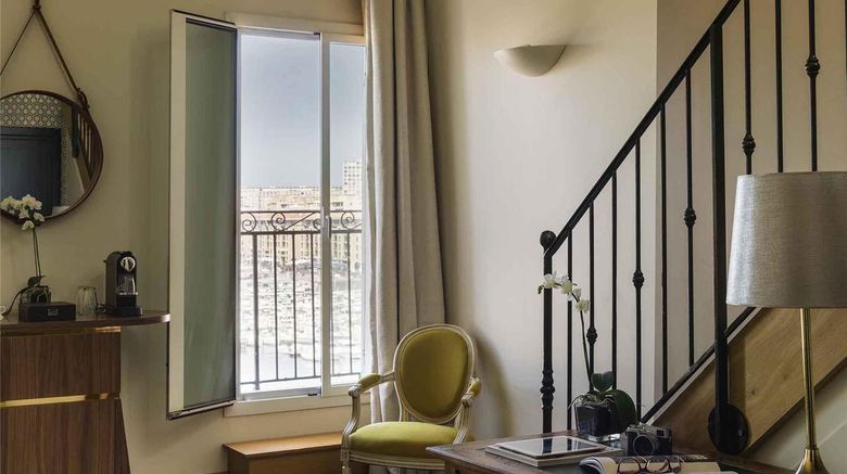 <b>Grand Hotel Beauvau Vieux-Port Suite</b>. Images powered by <a href="https://iceportal.shijigroup.com/" title="IcePortal" target="_blank">IcePortal</a>.