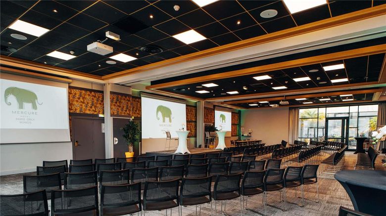 <b>Mercure Paris Orly Rungis Meeting</b>. Images powered by <a href="https://iceportal.shijigroup.com/" title="IcePortal" target="_blank">IcePortal</a>.