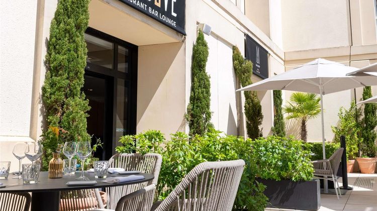 Le Louis Versailles Chateau MGallery Restaurant