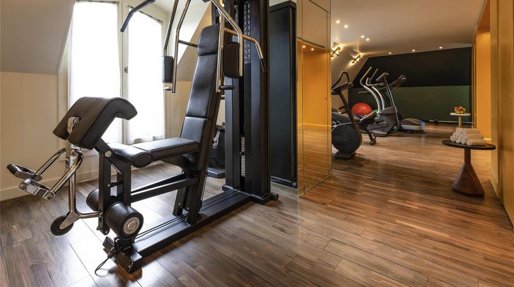 Le Louis Versailles Chateau MGallery Health