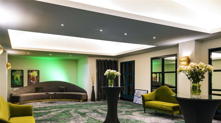 Le Louis Versailles Chateau MGallery Meeting
