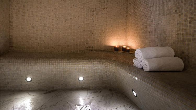 Le Louis Versailles Chateau MGallery Health