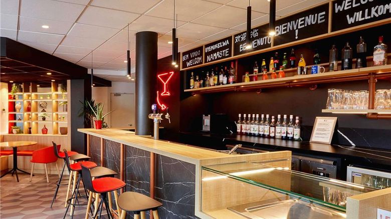 <b>Ibis Hotel Auxerre Centre Restaurant</b>. Images powered by <a href="https://iceportal.shijigroup.com/" title="IcePortal" target="_blank">IcePortal</a>.