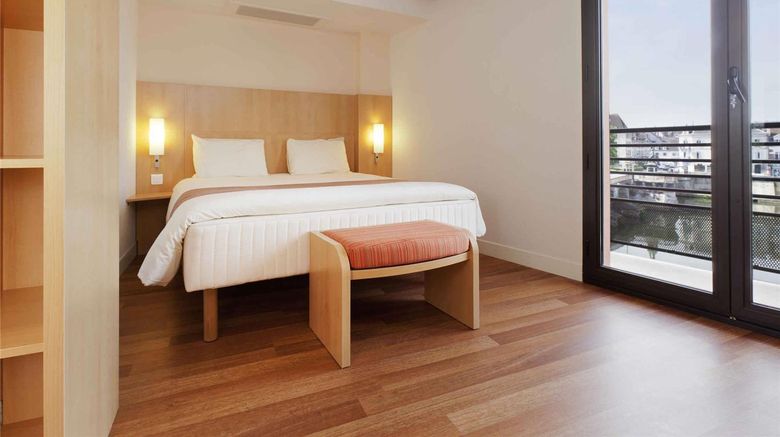<b>Ibis Hotel Auxerre Centre Room</b>. Images powered by <a href="https://iceportal.shijigroup.com/" title="IcePortal" target="_blank">IcePortal</a>.