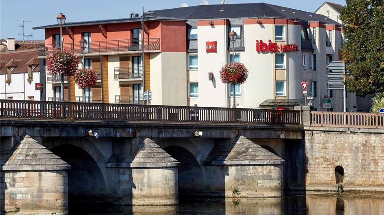<b>Ibis Hotel Auxerre Centre Exterior</b>. Images powered by <a href="https://iceportal.shijigroup.com/" title="IcePortal" target="_blank">IcePortal</a>.