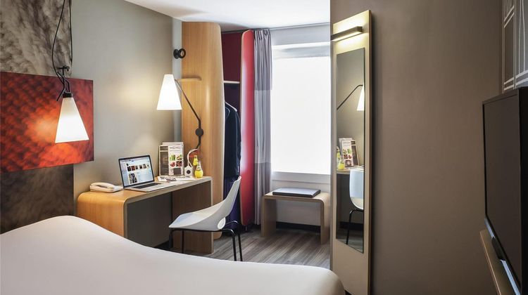 Ibis Beaune Centre Room