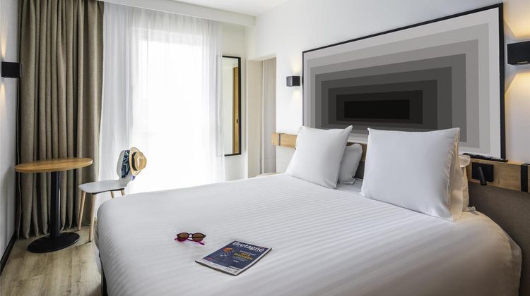Ibis Hotel Brest Room