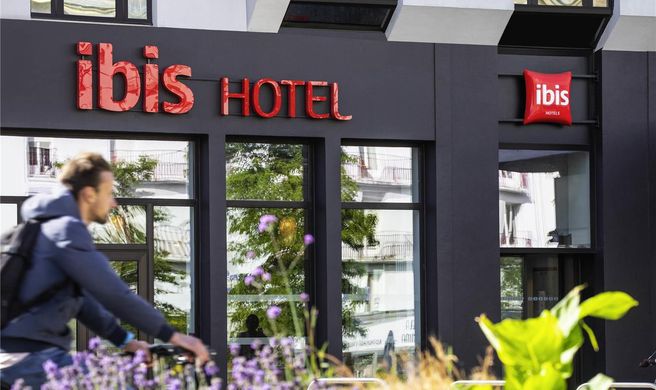 Ibis Hotel Brest Exterior
