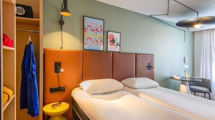 Ibis Cannes Centre Room